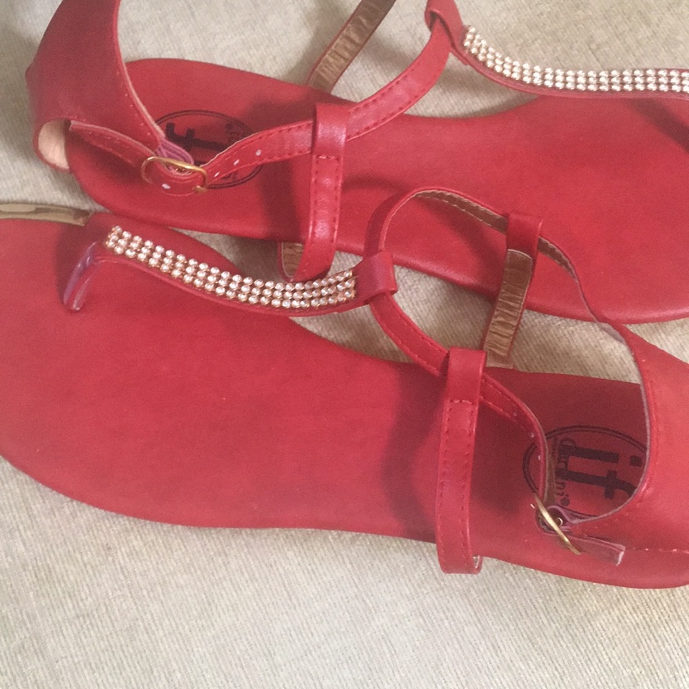 Pretty Red Rhinestone Sandals - Picture 4 of 6